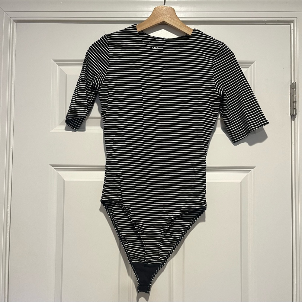 Everlane Short Sleeved Crew Neck Bodysuit - S